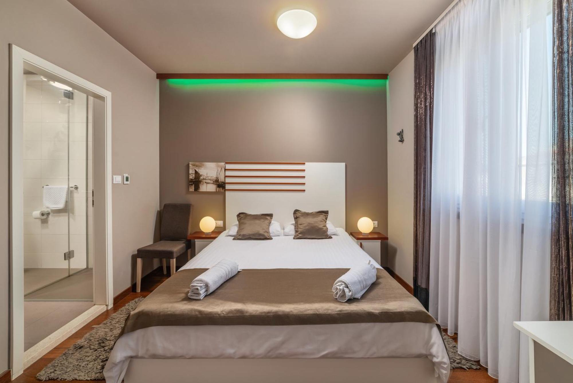 Luxury Rooms Kiara 斯普利特 外观 照片